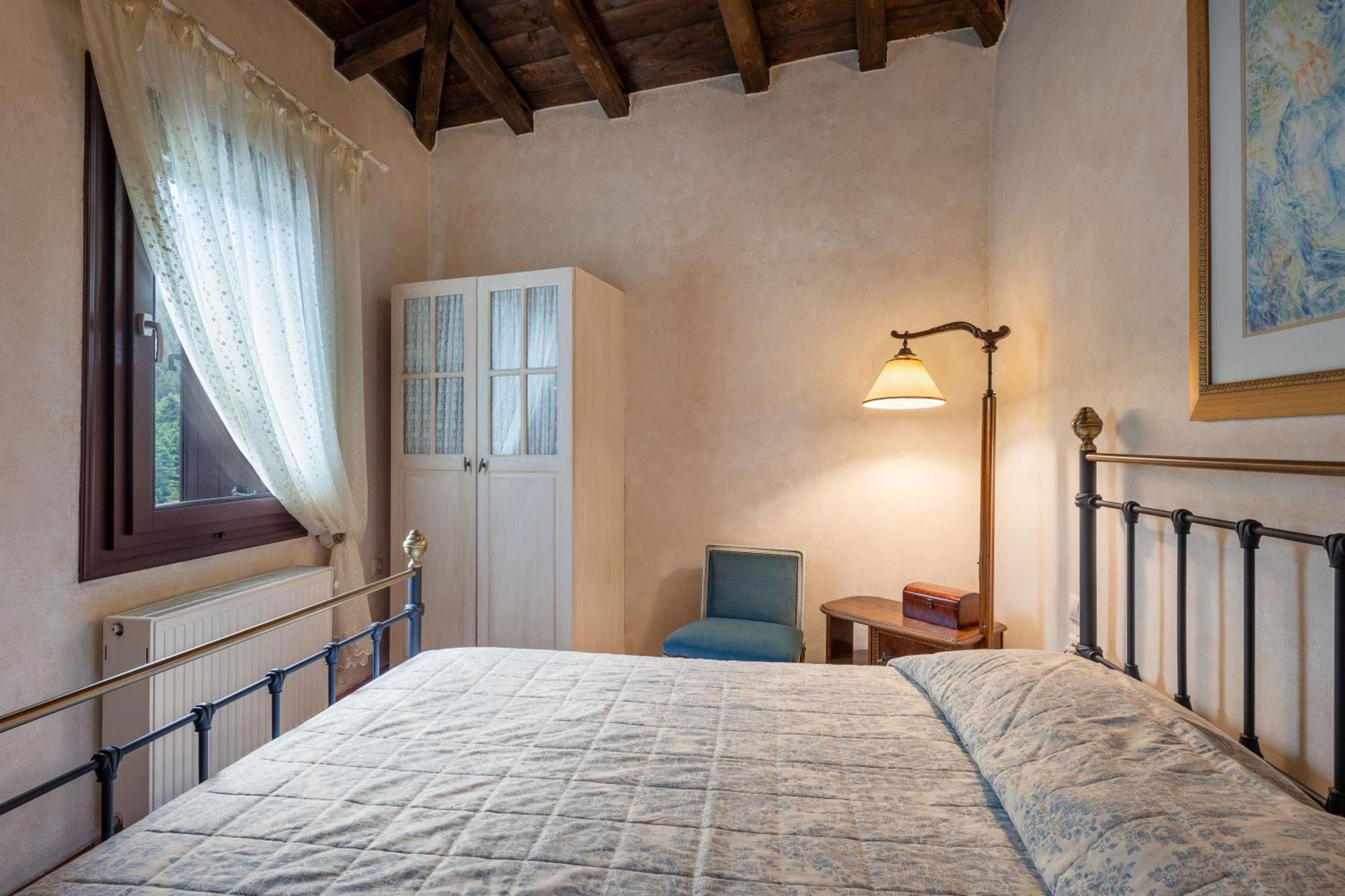 Ostra Menalon Luxury Suites Kardaras Экстерьер фото