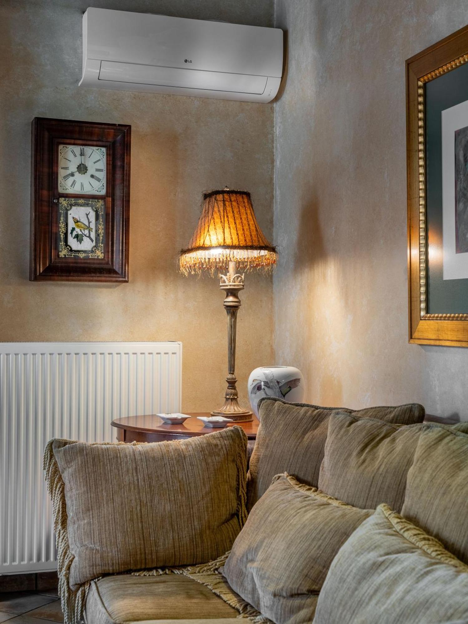 Ostra Menalon Luxury Suites Kardaras Номер фото