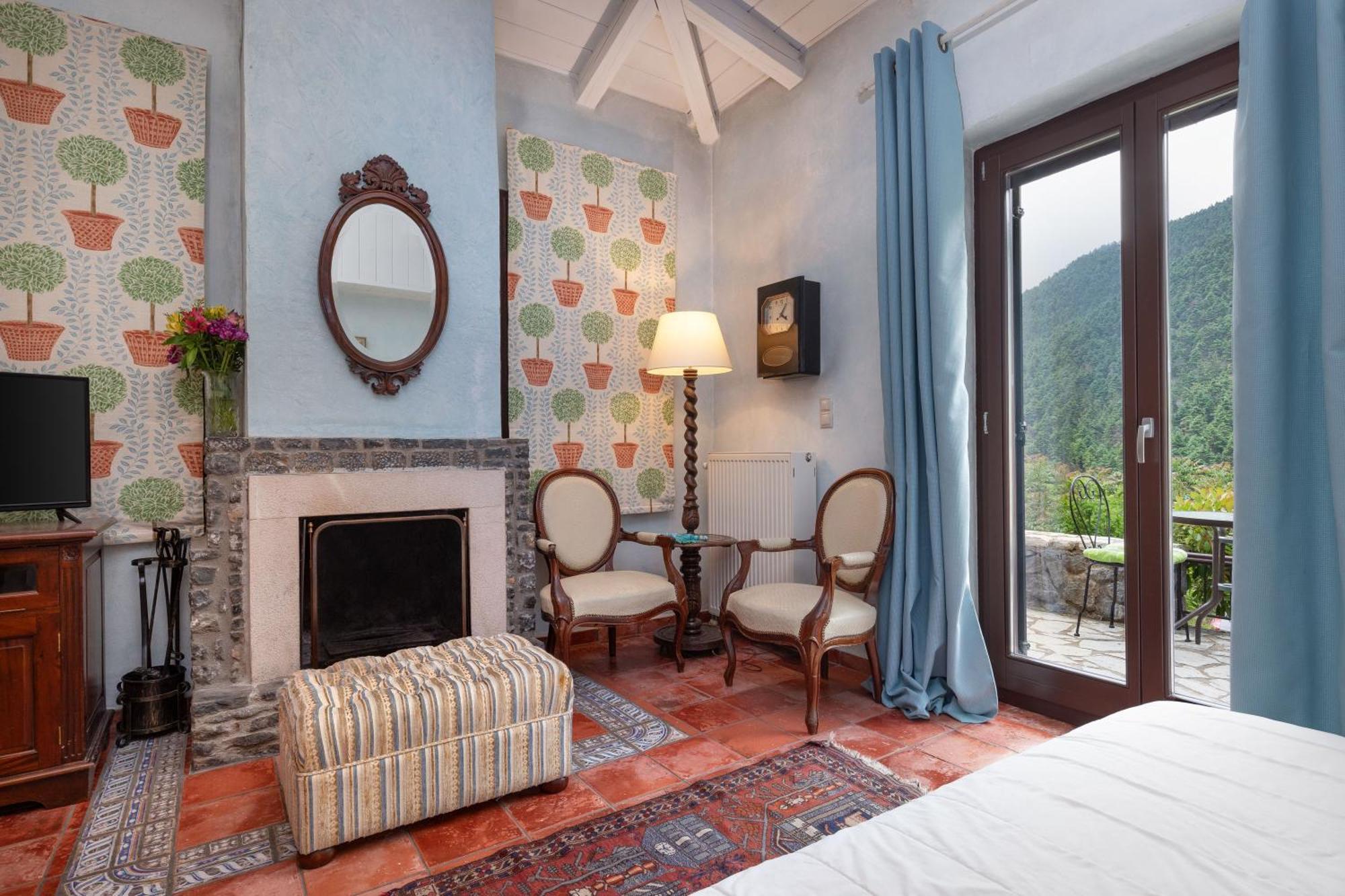 Ostra Menalon Luxury Suites Kardaras Экстерьер фото