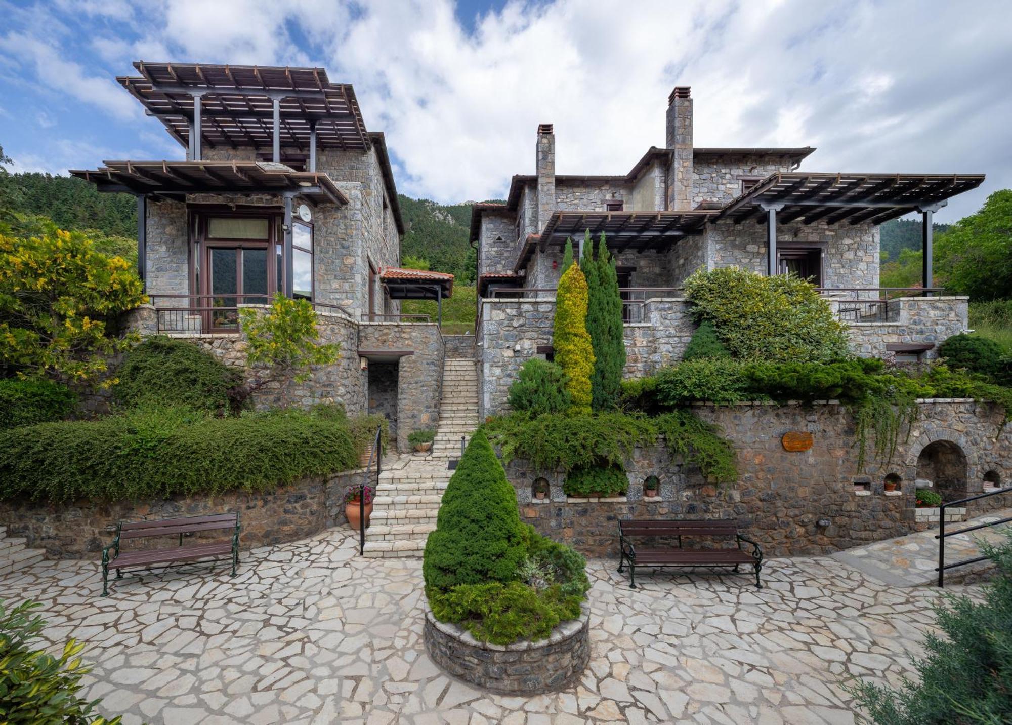 Ostra Menalon Luxury Suites Kardaras Экстерьер фото